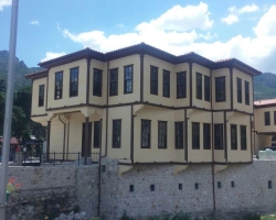 Sarı Konak
