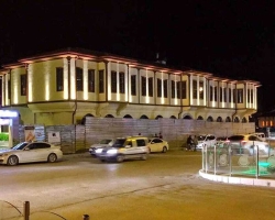sari_konak_10