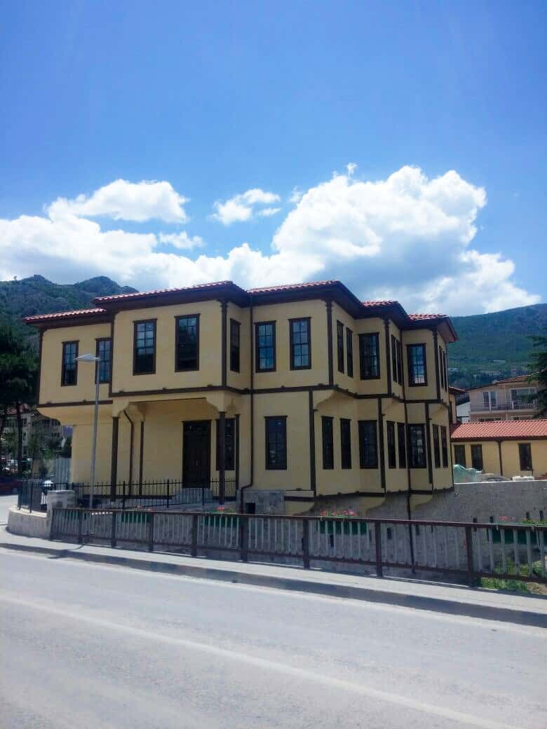 Sarı Konak